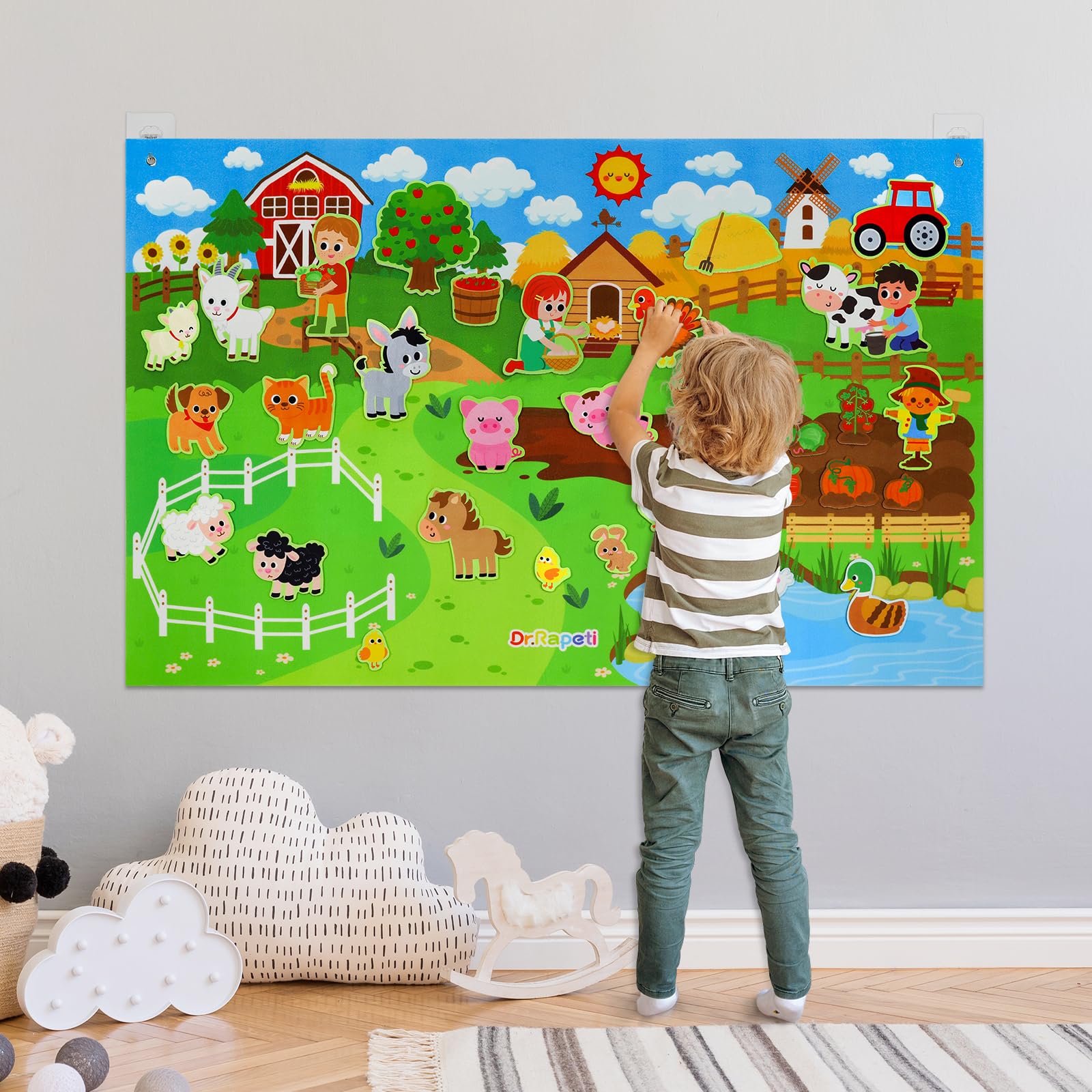 Dr. Rapeti 41-Piece Farm Animals Felt Story Board Set